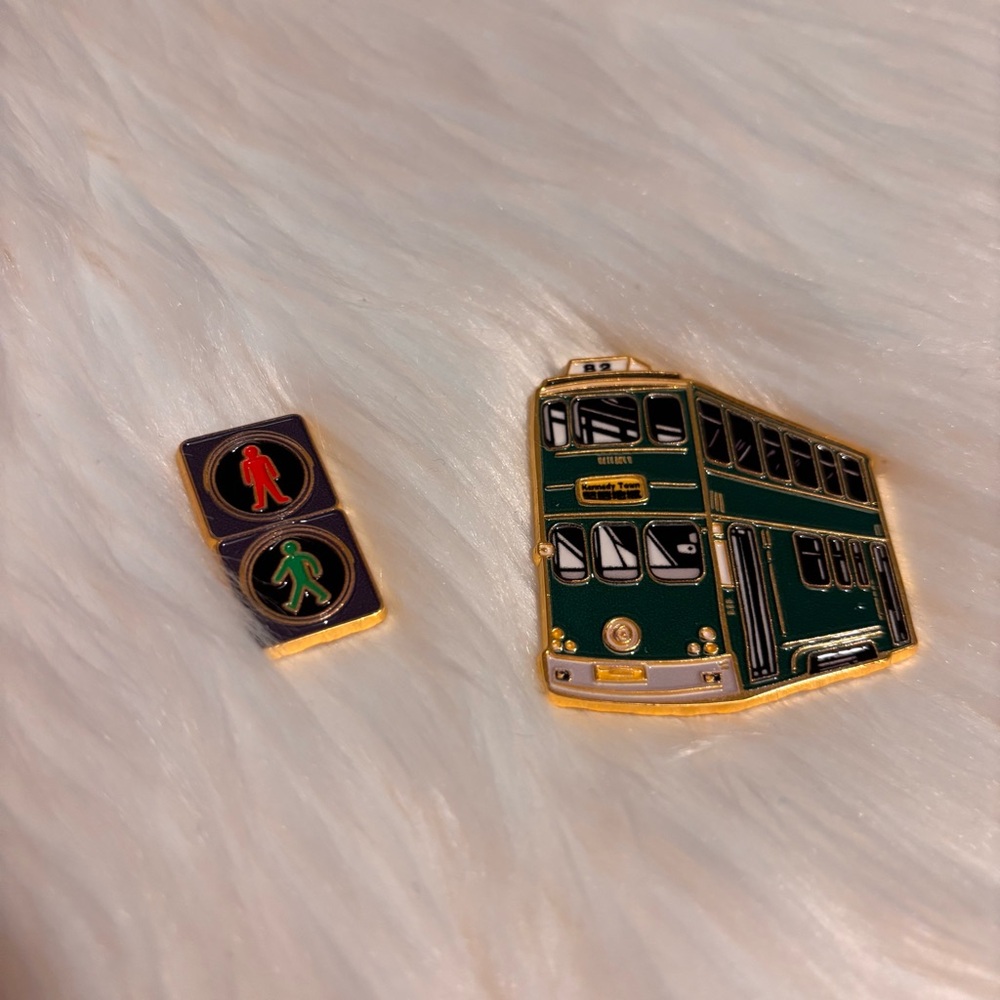 NEW Hong Kong Tram and Pedestrian Signal Enamel Magnet Set